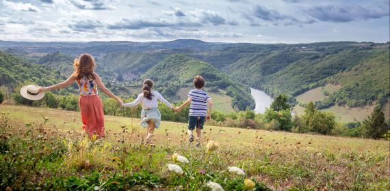 Activités famille en Aveyron ©B. Colomb - Lozère Sauvage pour PACT Aubrac