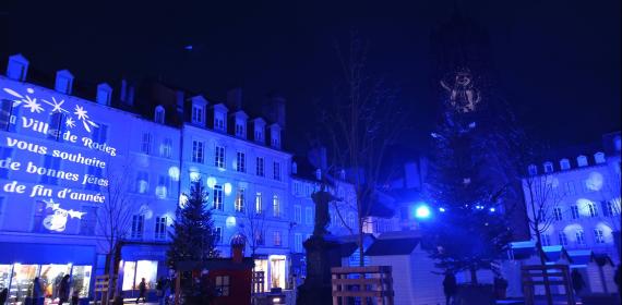 Place de la Cité à Noël, à Rodez