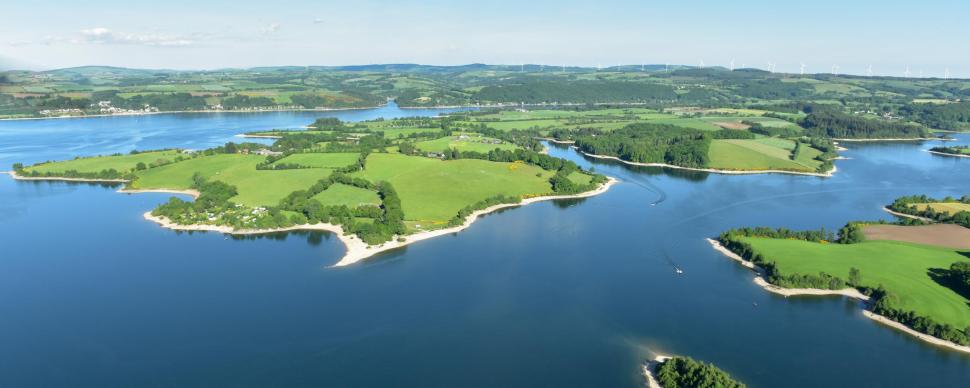 Lac de Pareloup vu du ciel 