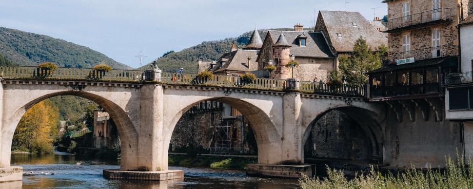 Traversée à vélo du Pont de Saint-Geniez-d'Olt ©M-C Teulières - Michmich en Vadrouille