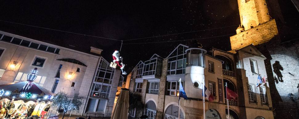 Festival Bonheurs d'Hiver : Arrivée du Père Noel ©Ville de Millau.jpg