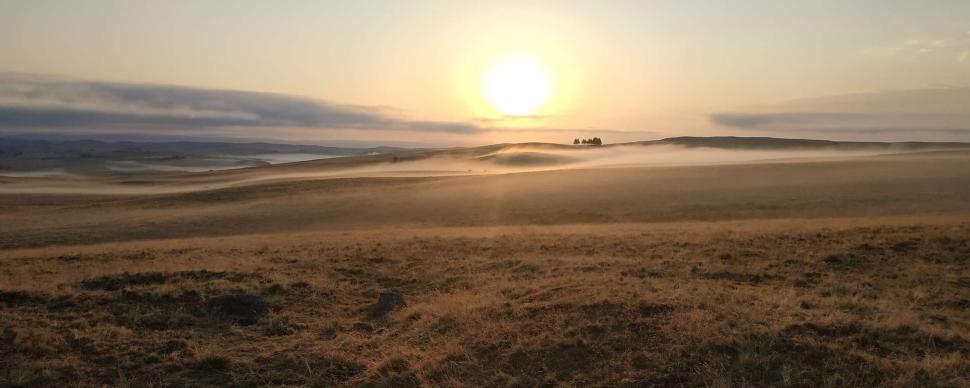 Lever de soleil sur l'Aubrac ©Q. Belmondo - Aveyron Attractivité Tourisme