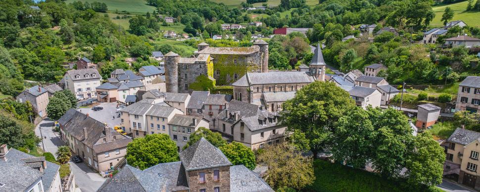 Le Château de Coupiac, emblème du village ©Pays du Roquefort
