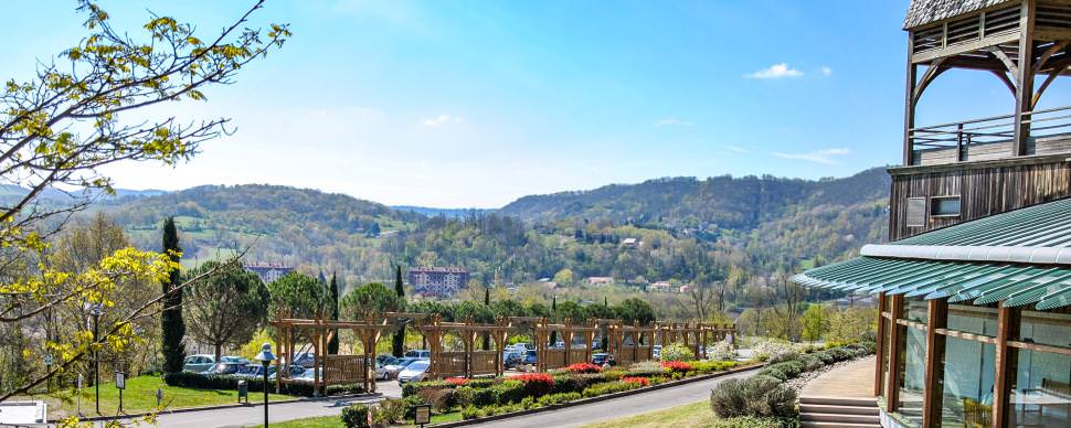 Vue depuis les Thermes de Cransac