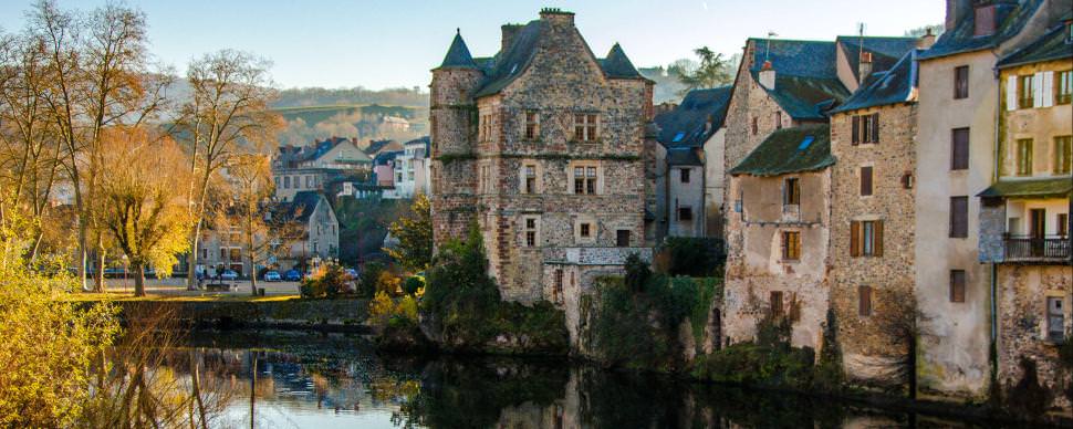 Espalion au bord du Lot ©M. Hennessy - Aveyron Attractivité Tourisme
