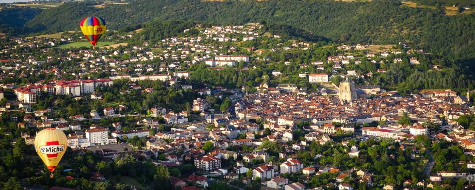 Vue depuis la Montgolfière sur Villefranche-de-Rouergue ©SPL Ouest Aveyron