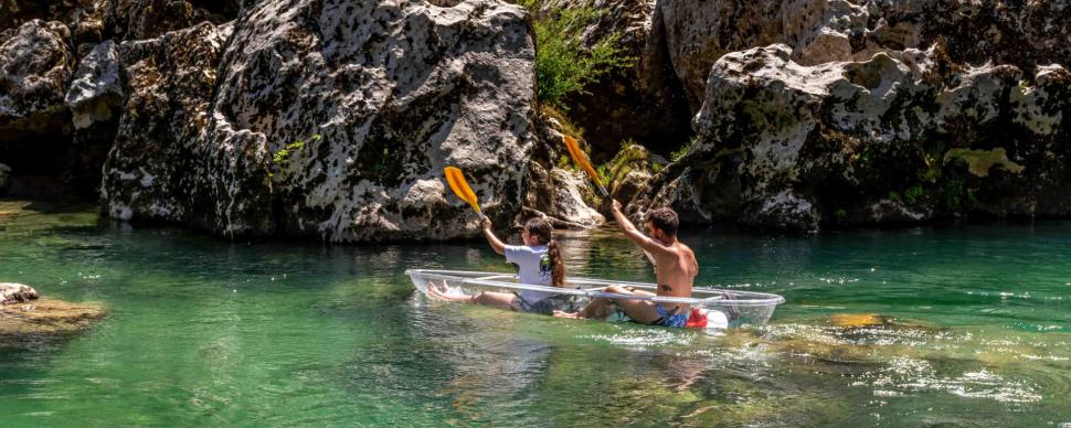 Canoë transparent sur le Tarn ©OT Millau Grands Causses