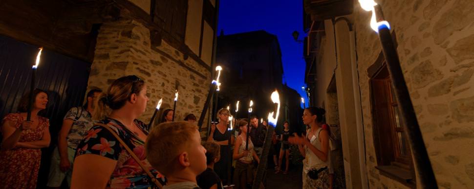 Visite aux flambeaux, Sauveterre-de-Rouergue ©Patrice Geniez