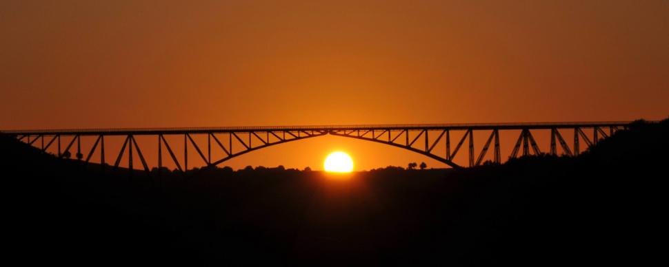 Viaduc du Viaur - Coucher de soleil ©OT Pays Ségali