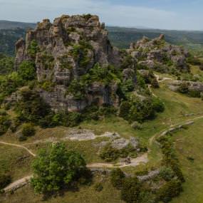 Rocher de Roquesaltes, Causse Noir © G. Alric - Aveyron Attractivité Tourisme