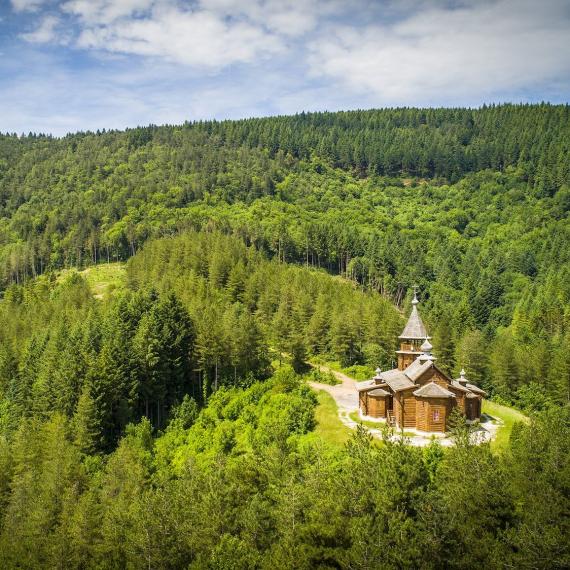 Eglise orthodoxe russe de Sylvanès ©Steloweb pour OT Rougier Aveyron Sud