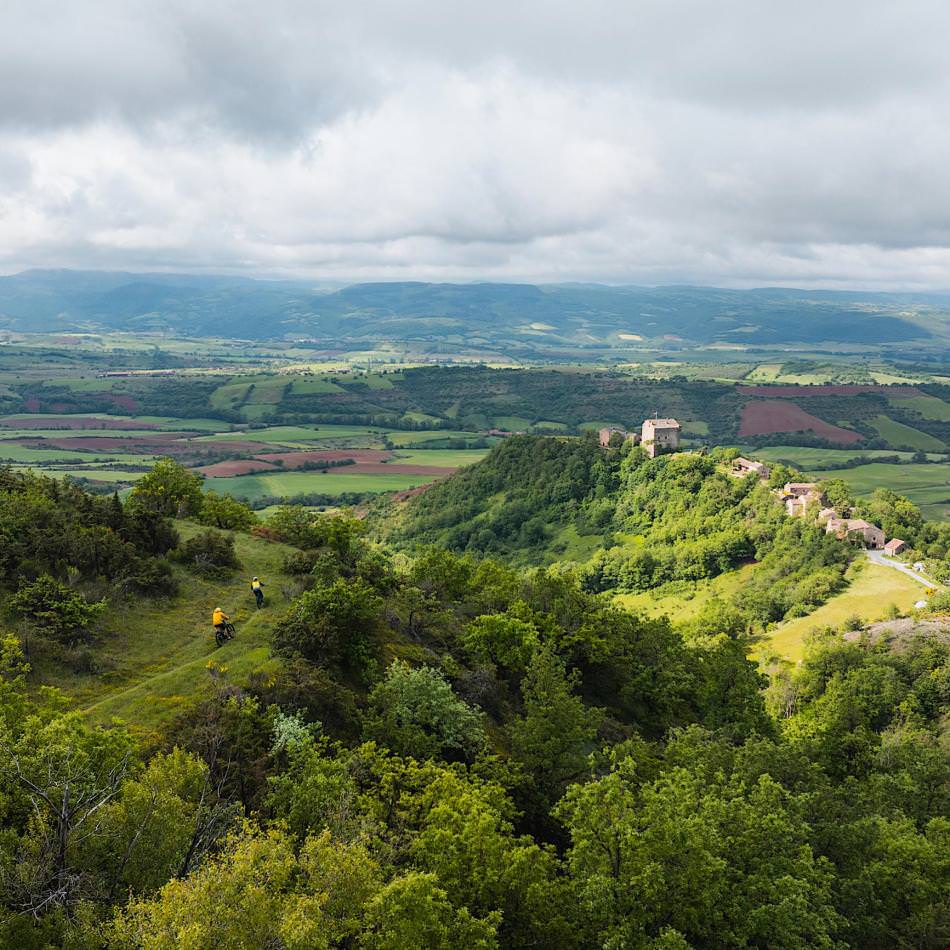 VTT Château de Montaigut ©J. Abellan - Vélo Vert