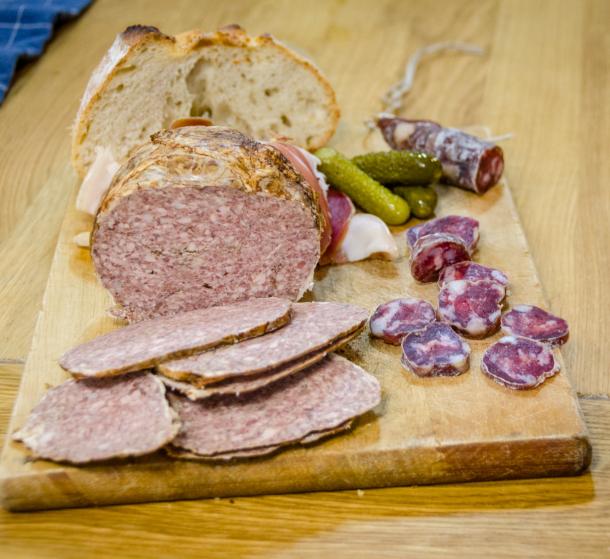 Planche de charcuteries aveyronnaise