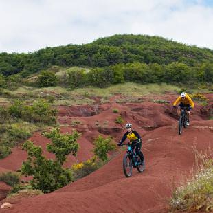 Balade à VTT dans le Rougier de Camarès© Julien Abellan - Velo Vert