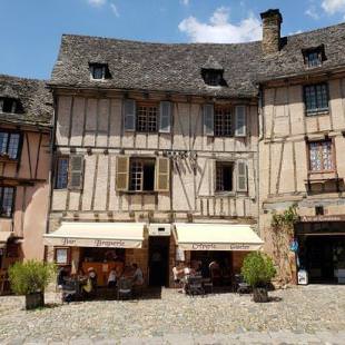 Trouver un restaurant à Conques