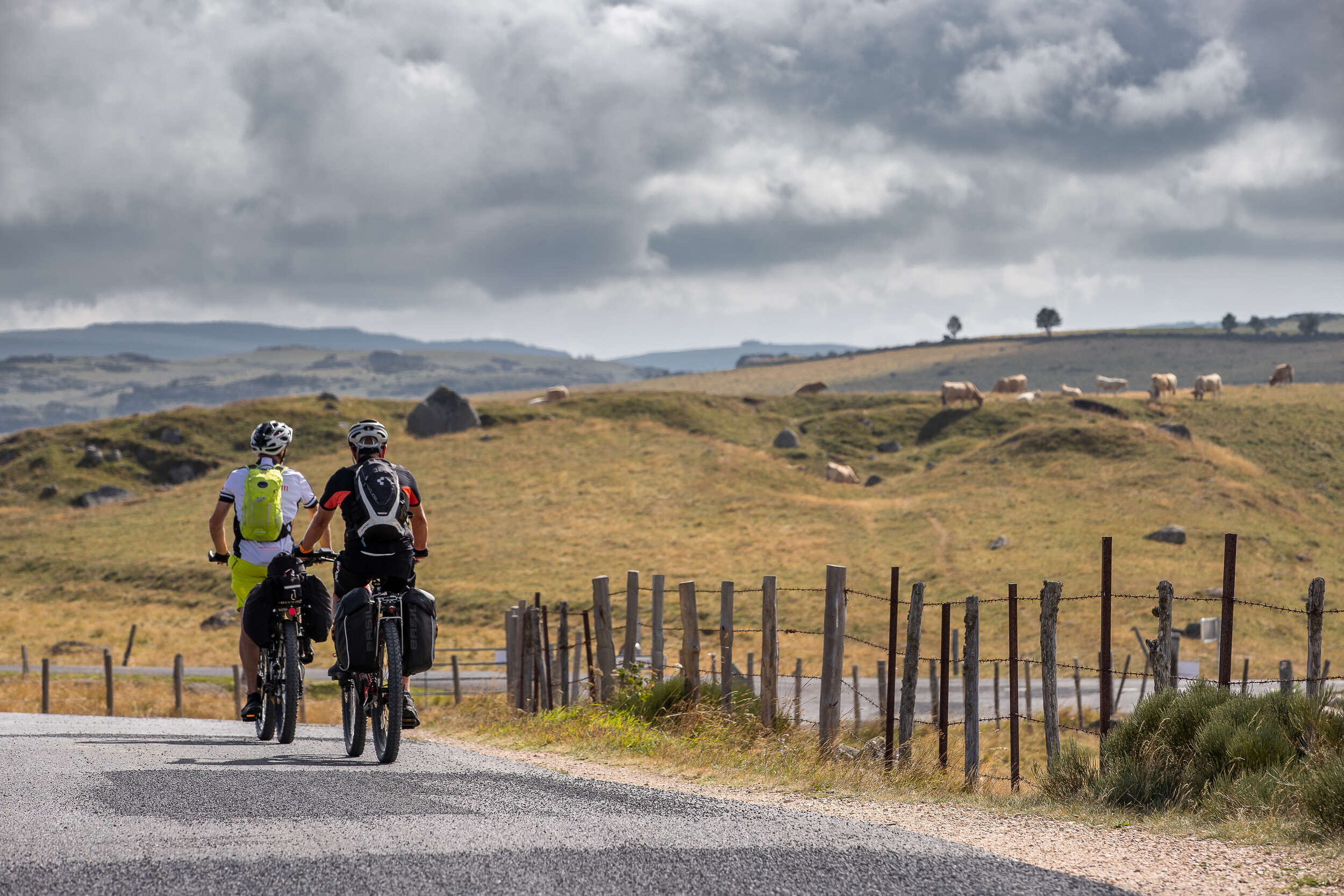 Circuit vélo PBVF sur l'Aubrac ©B. Colomb - Lozère Sauvage pour PACT Aubrac