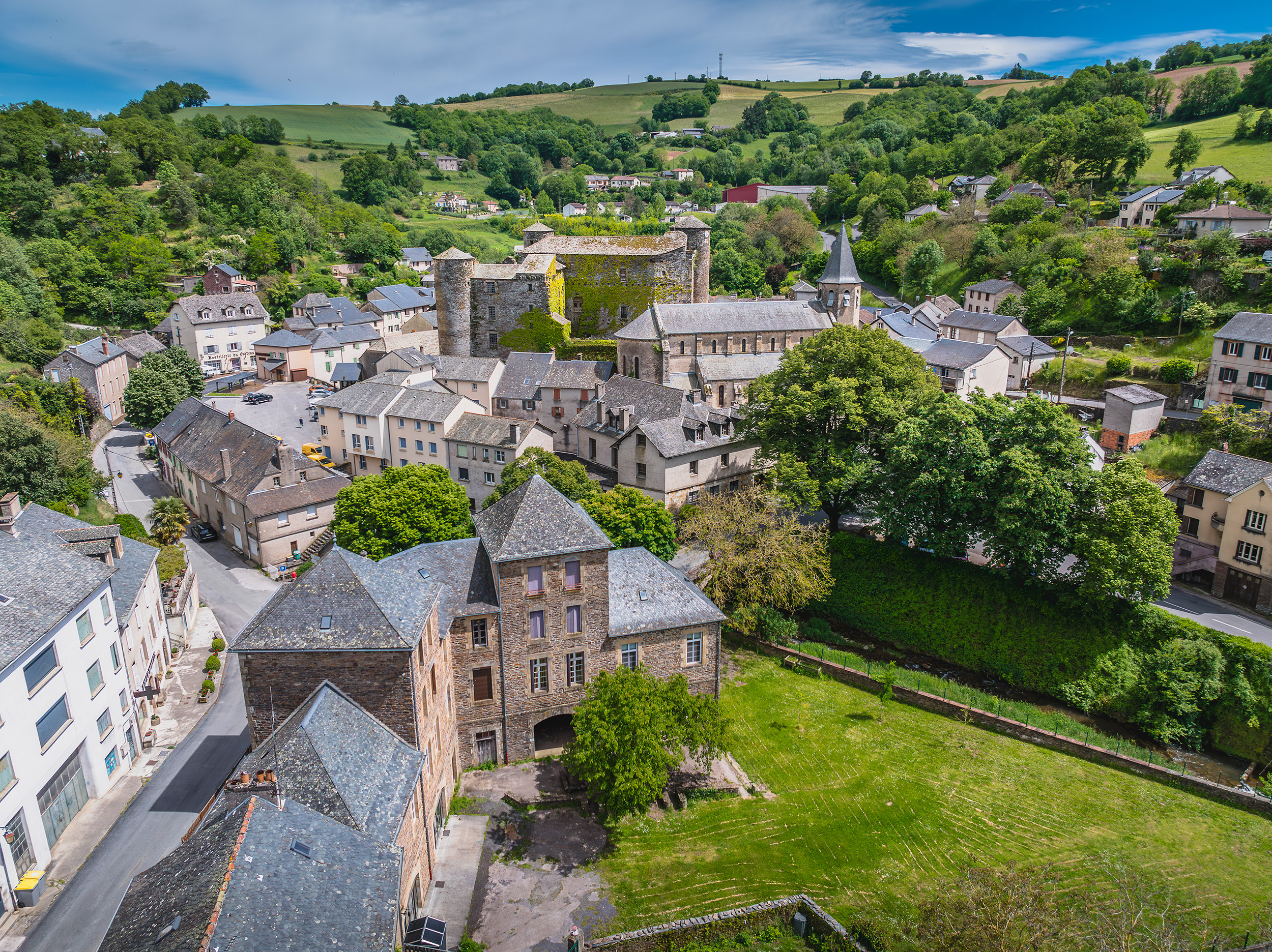 Le Château de Coupiac, emblème du village ©Pays du Roquefort