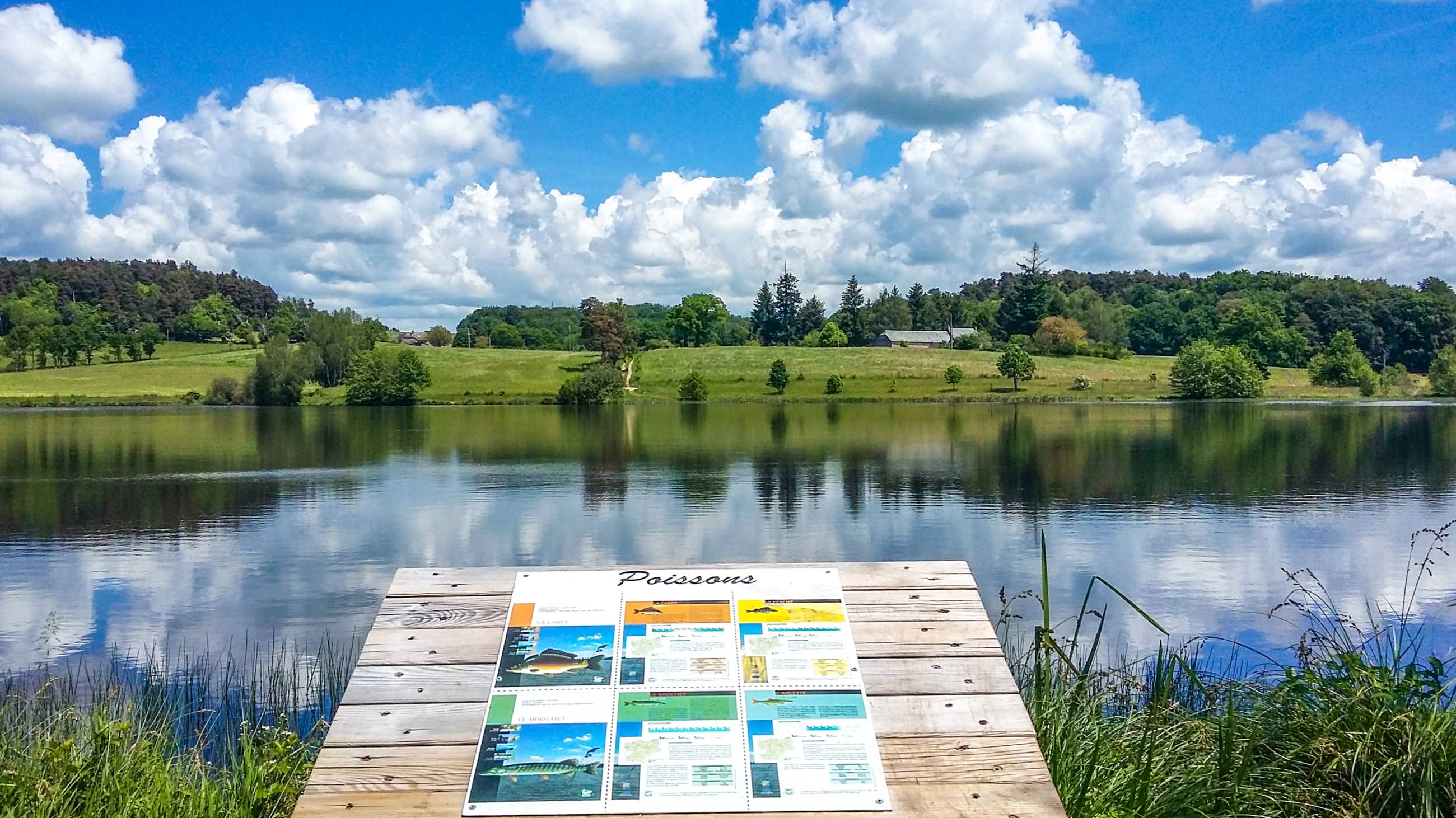 Lac de Saint-Gervais ©P.Carmarans - OT Aubrac Laguiole Carladez Viadène