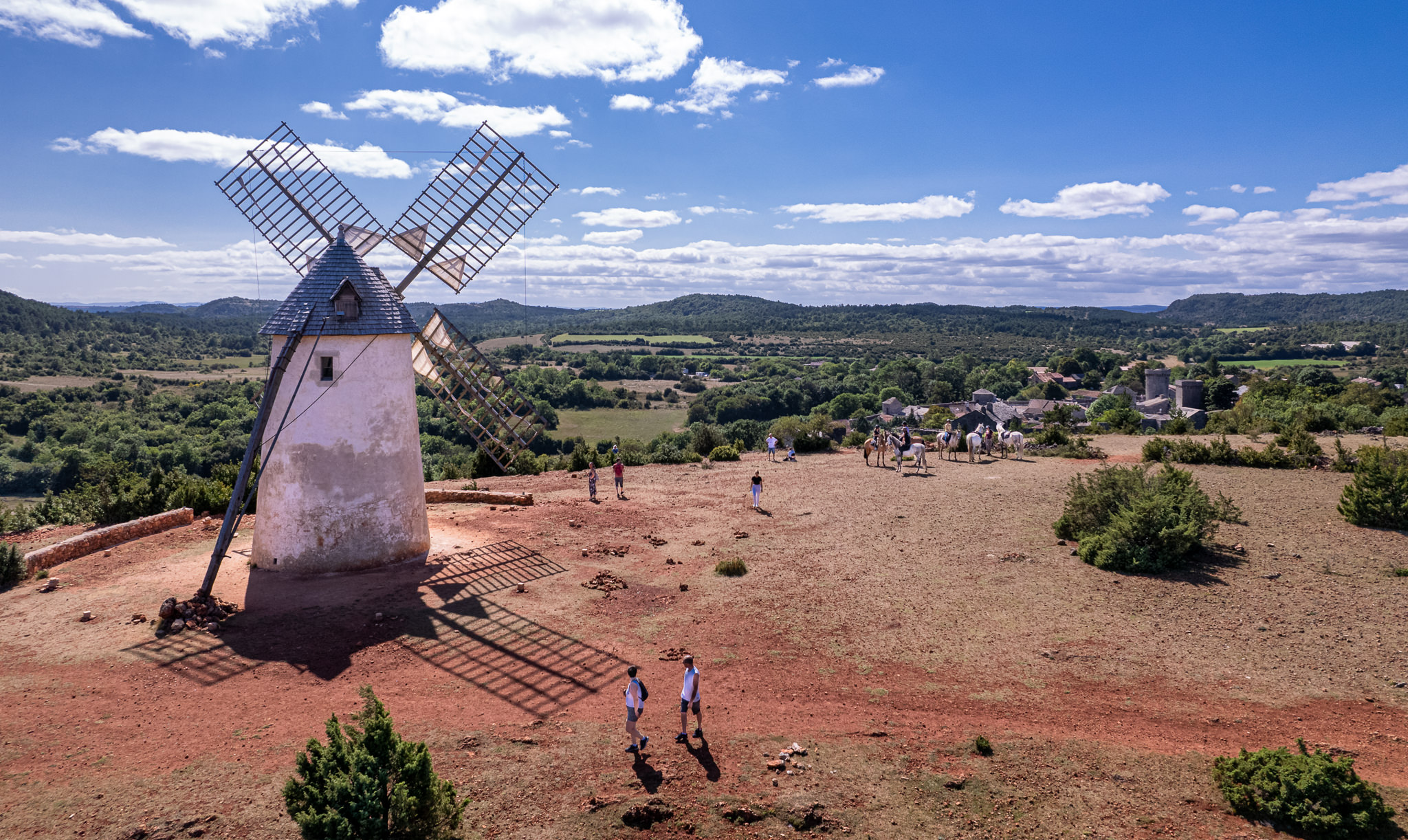 Moulin du Redounel à la Couvertoirade ©V. Govignon
