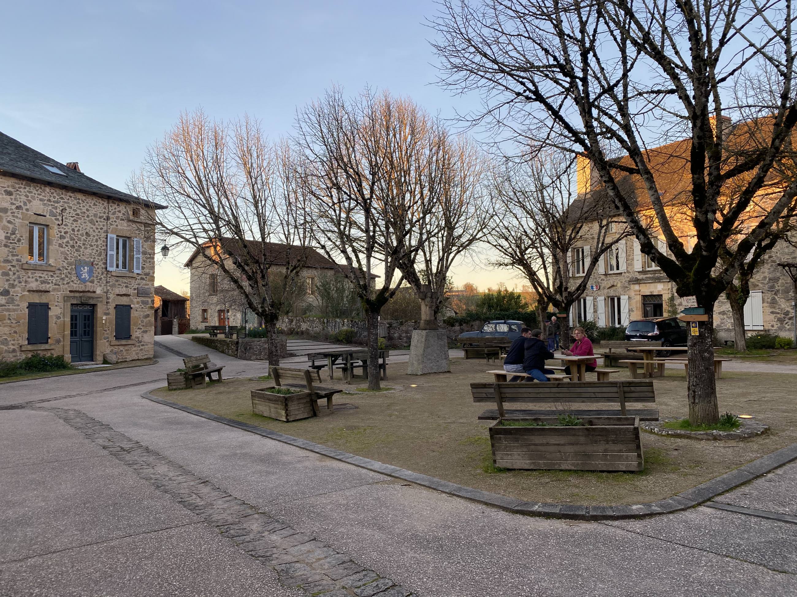 Place des 13 vents ©A.Marty - OT plateau de Montbazens