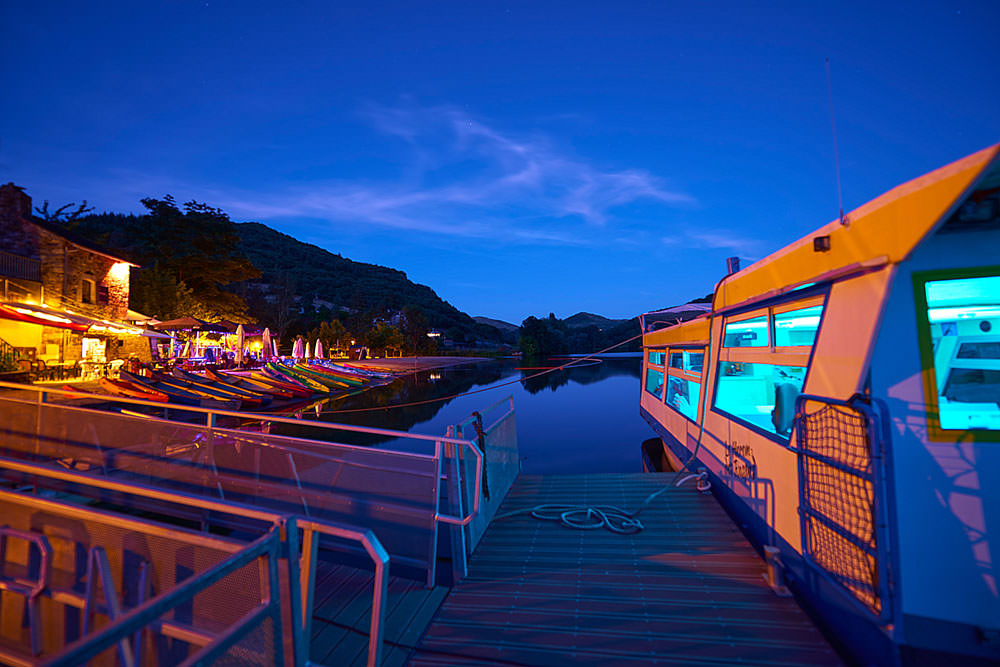 La plage et les bateaux la nuit ©RP.Delorme