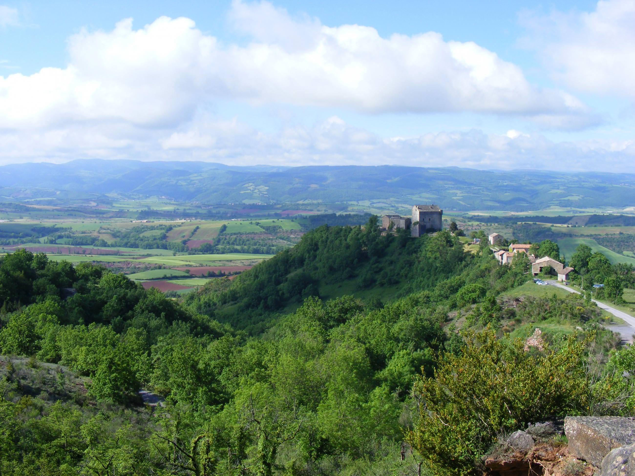 Une vue depuis le chemin © OT Rougier