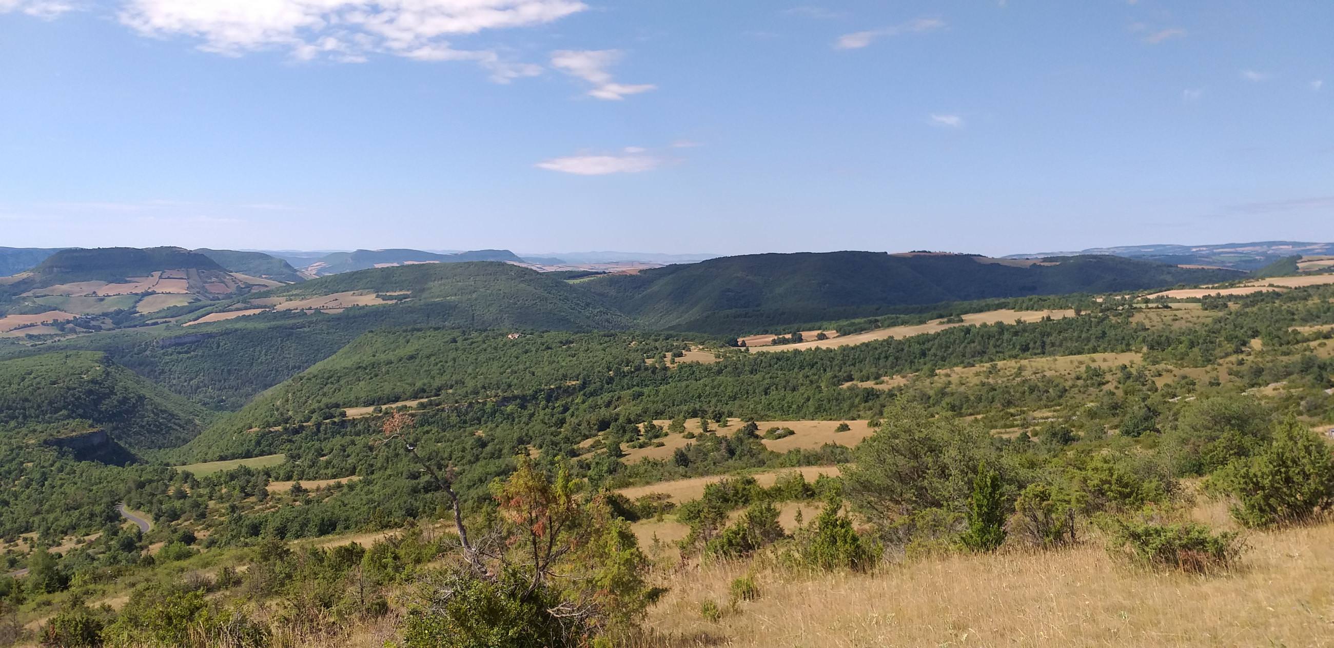 Panorama de Novis ©E.Moreau - OT Causses Aubrac
