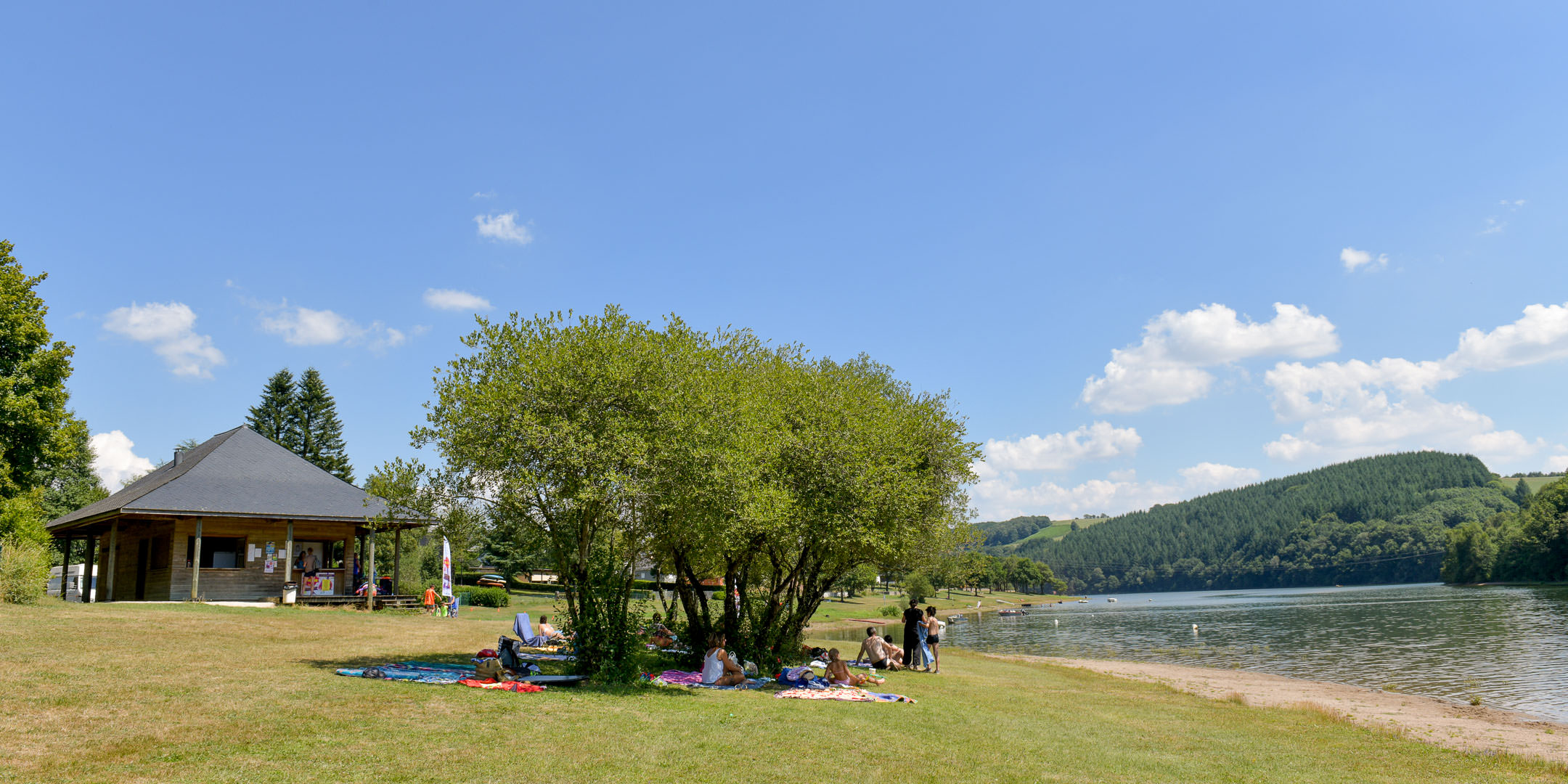 Plage des Moulinoches au Vibal © Richard Storchi